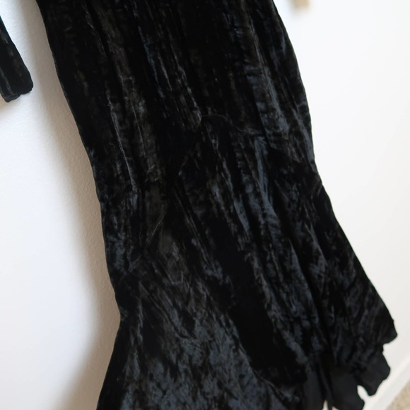 Vintage 90s Nicole Miller black velvet midi dress - Picture 8 of 9